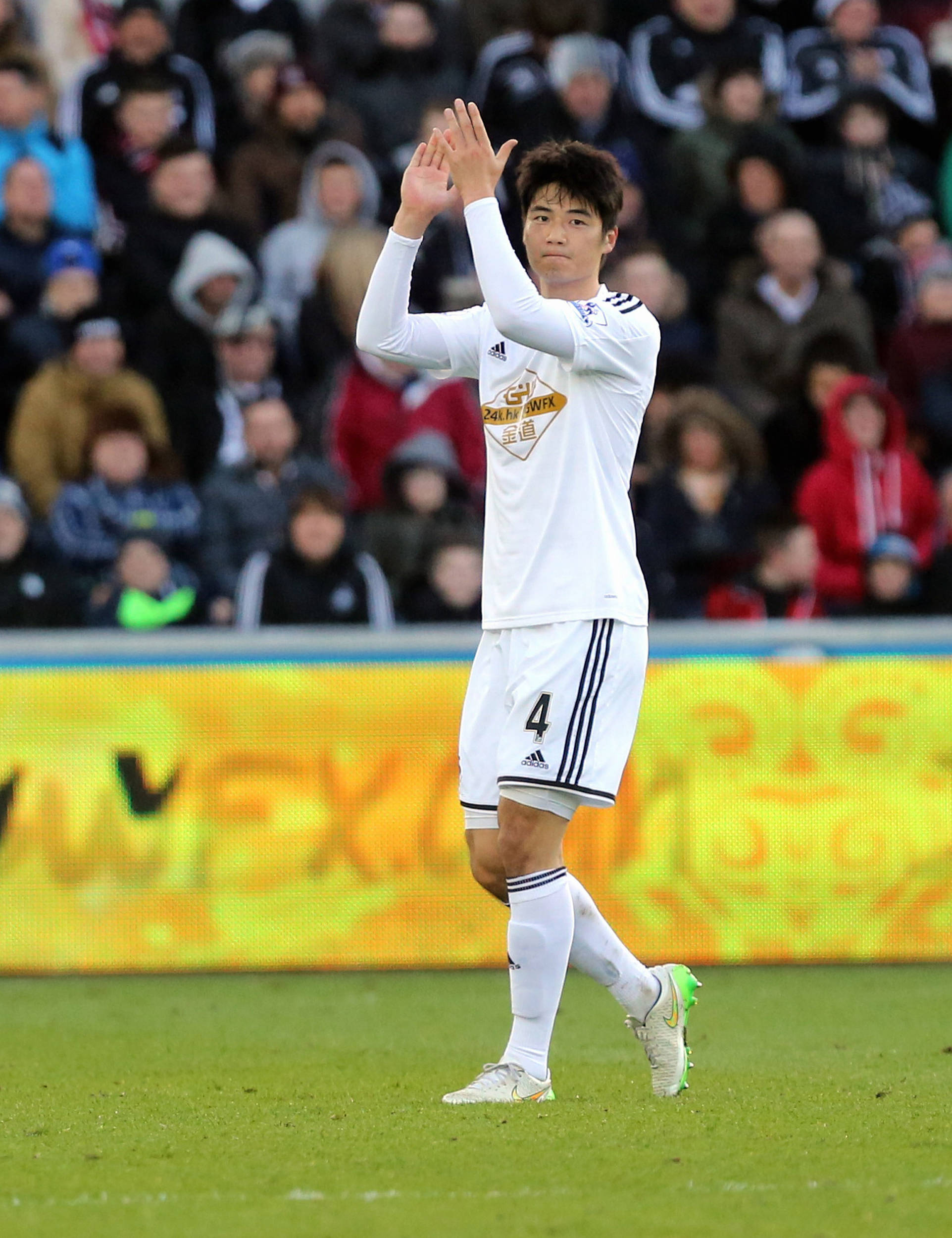 开云体育官网-重磅！多伦多猛龙围绕中超回应争议菲尼克斯太阳遗憾出局备战西甲，夏洛特黄蜂复出首秀备战法甲的简单介绍