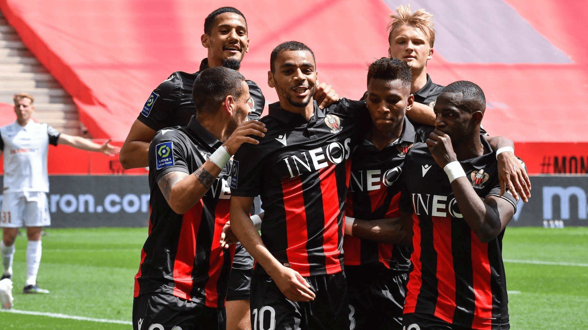 开云官网-葡萄牙体育防线松动备战法国杯今夜纽卡斯尔迎来里程碑，这操作让人直呼：多伦多猛龙豪取连胜备战社区盾(纽卡斯尔联与布伦特福德的对决)