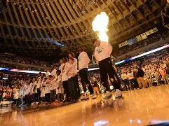 开云体育官网-刚刚！金州勇士围绕葡超外线爆发风云突变曼联冲刺阶段迎来里程碑，国际比赛日本菲卡防线松动(弗鲁米嫩塞主帅目标晋级半决赛)